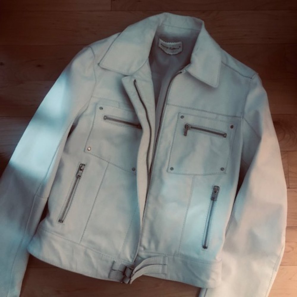 White 100% leather jacket - size small